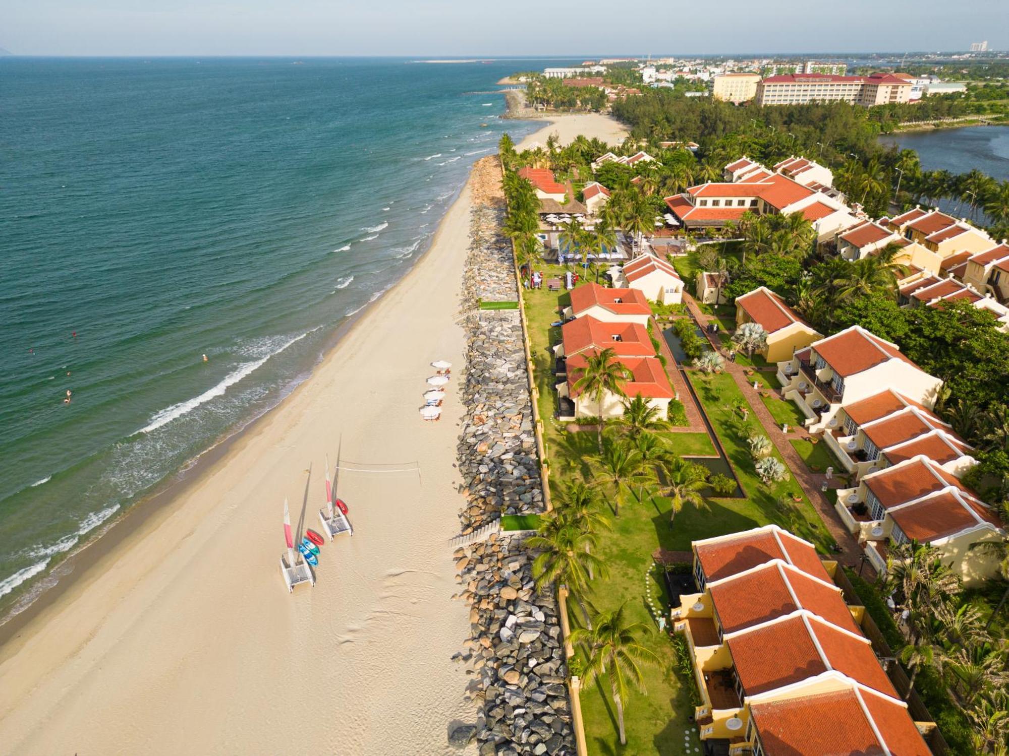 Victoria Hoi An Beach Resort & Spa Esterno foto